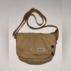 Keen Tan Canvas Messenger Crossbody Bag